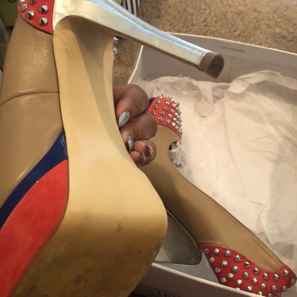 Stiletto platform spiked pumps - Picture 6 of 6